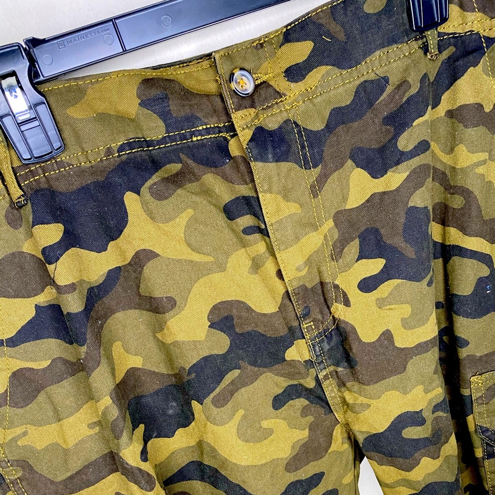 Cameo Shorts